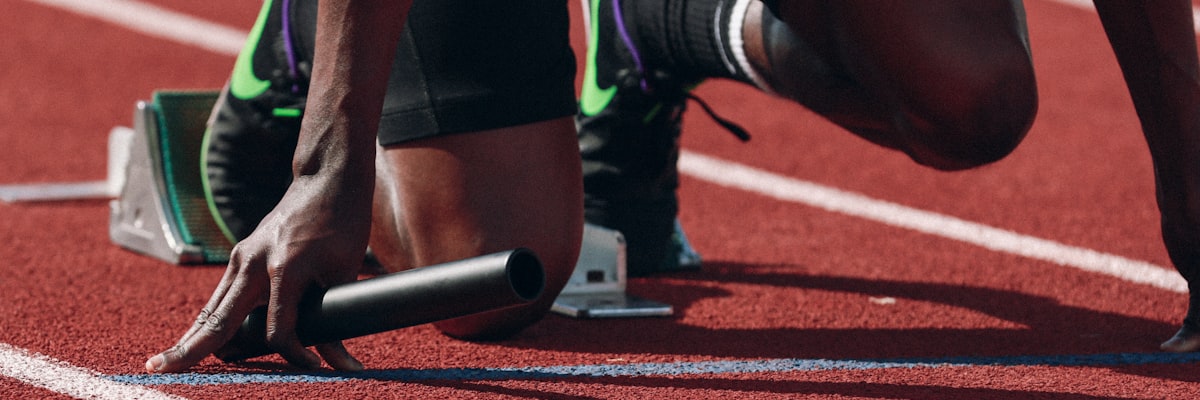 多种体育赛事集合展示，包括足球、篮球和网球